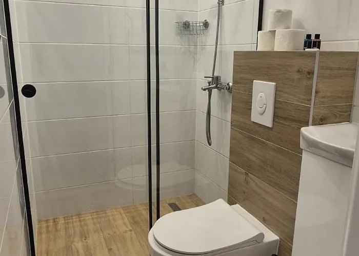 krevet i doručak By Ernes Hall *